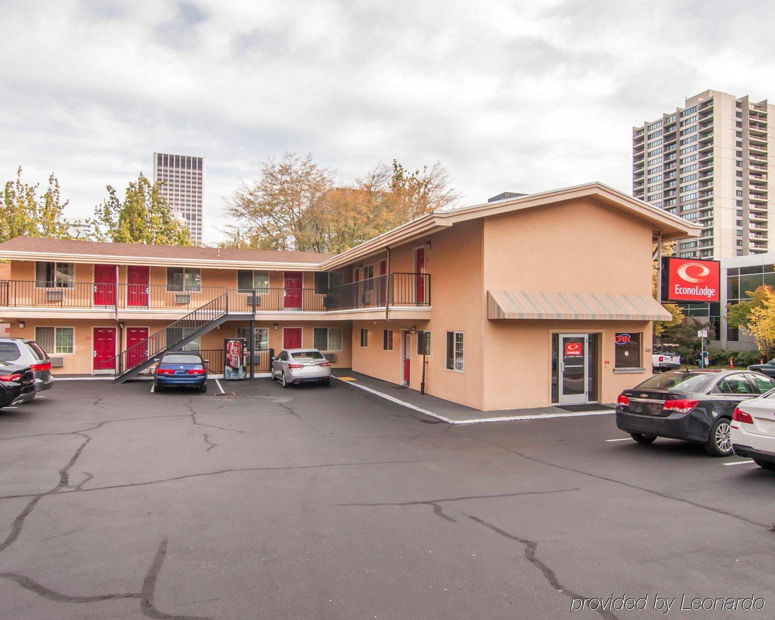 Econo Lodge City Center Портленд Экстерьер фото